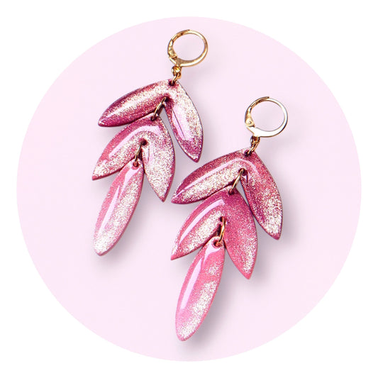 Pink leaves